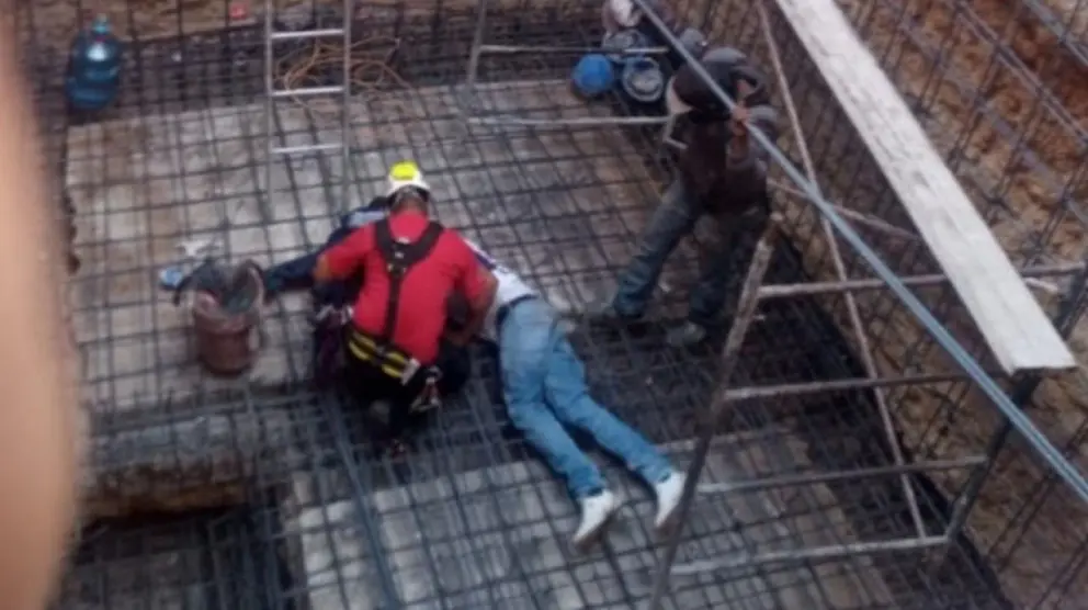 Un trabajador ha ca&iacute;do desde una altura de 3 metros en C&oacute;rdoba