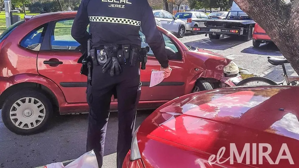 Una mujer acaba en el Hospital de Jerez