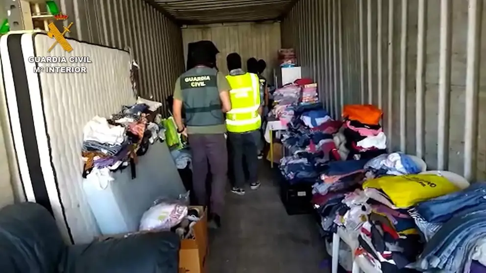 Usa donaciones a los afectados en La Palma para venderlas y ganar 15.000 euros