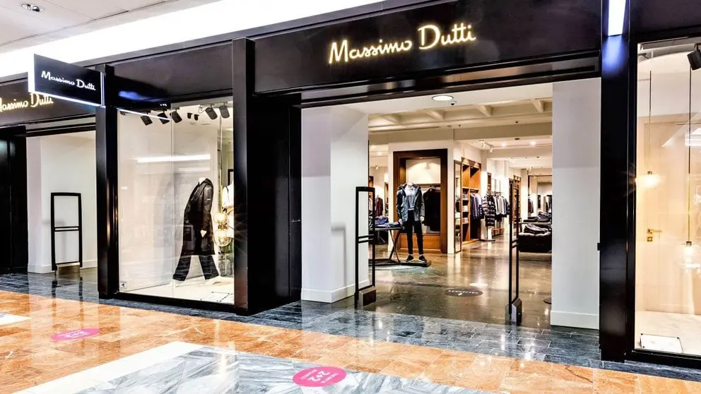 Massimo Dutti protege del fr&iacute;o con la prenda de lana que nunca falla como regalo en Navidad