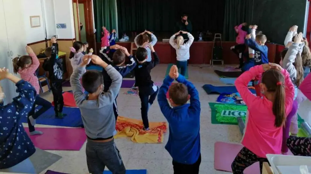 Talleres de yoga y teatro de la Diputaci&oacute;n de M&aacute;laga