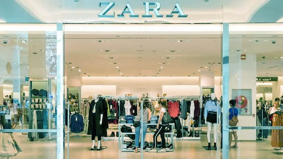 Ir a Zara de rebajas y encontrar la espectacular cazadora que Paula Echevarr&iacute;a pone de moda