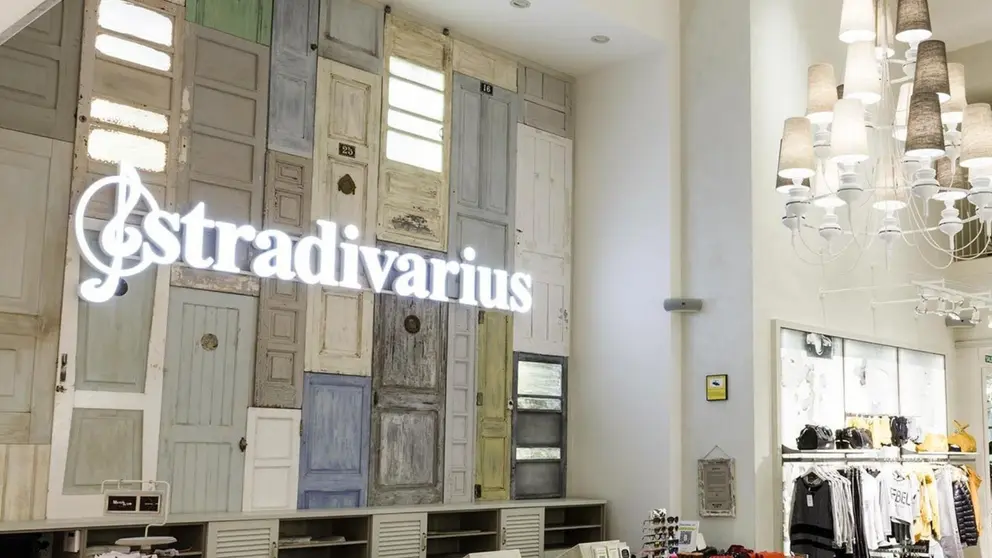 Stradivarius lanza en sus segundas rebajas 4 prendas de vestir para ir m&aacute;s que guapa gastando lo m&iacute;nimo