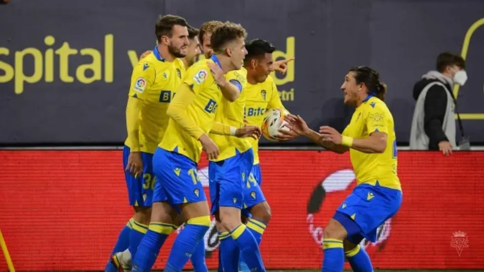 El C&aacute;diz CF celebra el gol de Iv&aacute;n Alejo ante el RCD Espanyol