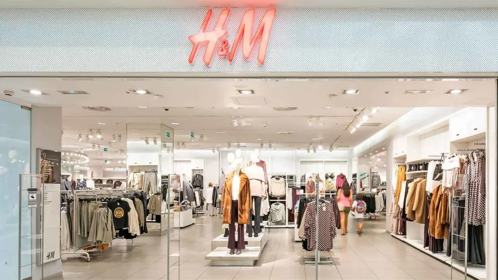 H&M la l&iacute;a en rebajas con 3 bolsos que no encuentras a ese precio en Parfois o Tous