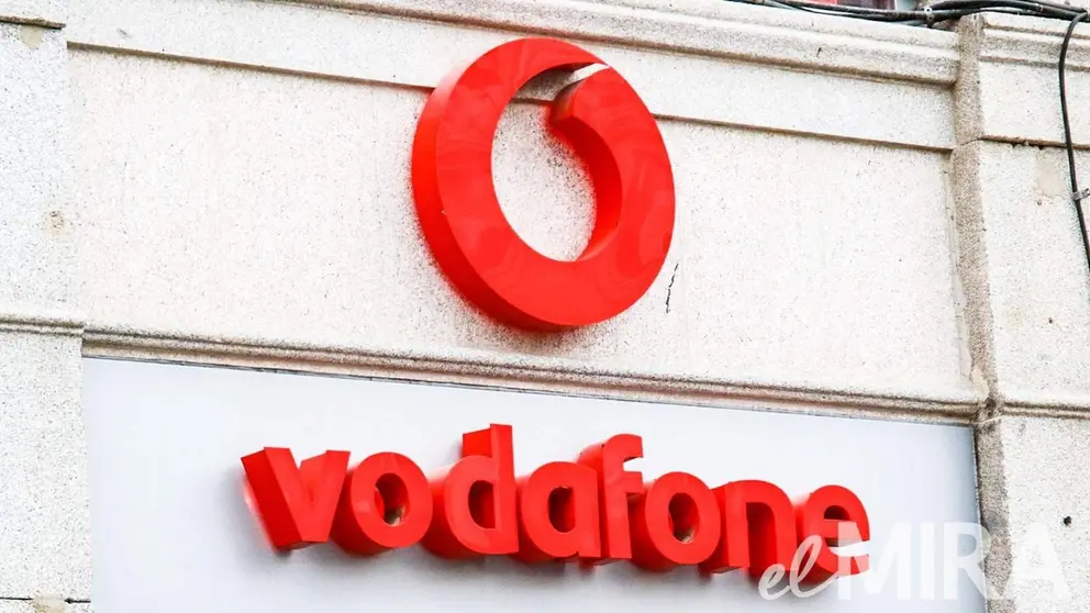 Vodafone compite con Amazon en la venta del tel&eacute;fono m&oacute;vil con la pantalla gigante m&aacute;s grande del mercado