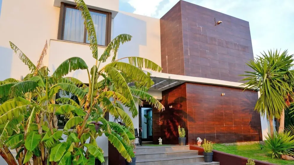 Espectacular el chalet en venta en Jerez con seguridad privada: 343 metros cuadrados