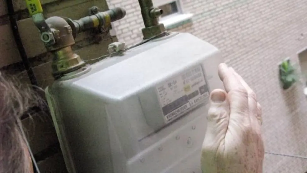 Al hospital tras la mala combusti&oacute;n de un termo en una casa de El Puerto