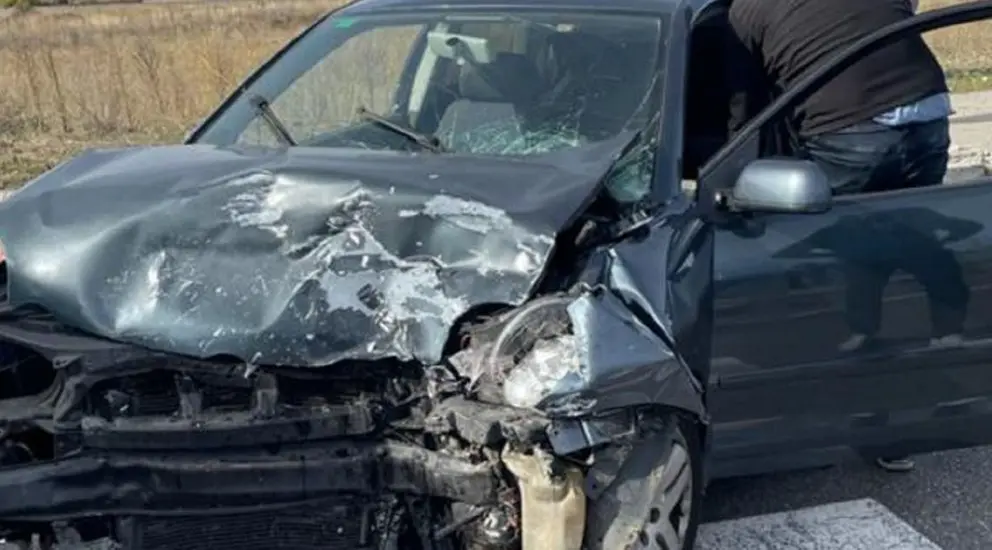 Muere una joven tras el choque entre un coche y un autob&uacute;s en Sanl&uacute;car la Mayor