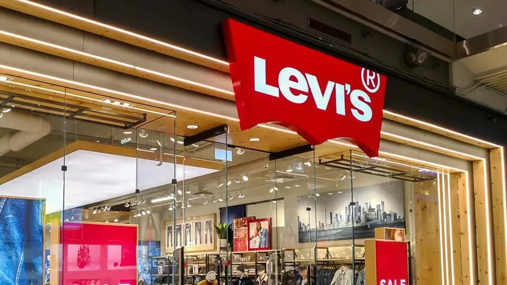 En Levi&acute;s lanzan el abrigo plegable Pandora que causa sensaci&oacute;n: una chaqueta para sentirse joven