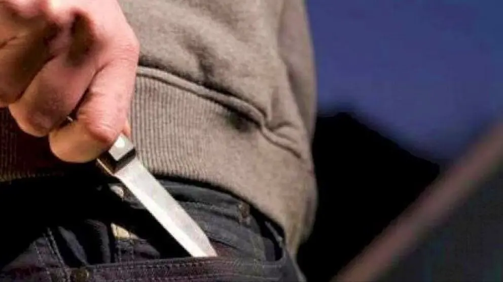 Un hombre atraca dos bancos en Villanueva de Castillejos y Lepe