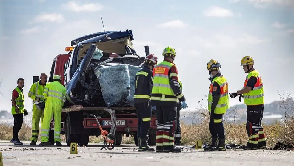 Muere un joven tras un impactante accidente de tr&aacute;fico en Lucena