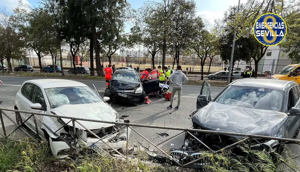 2 accidentes de tr&aacute;fico dejan varios heridos en Sevilla