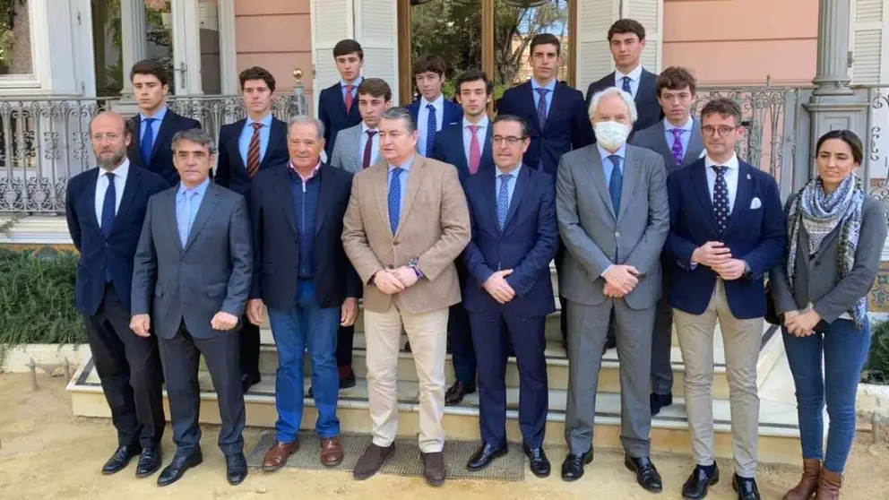 Participantes y organizadores del Circuito de Novilladas de Andaluc&iacute;a