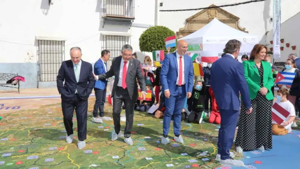 Presentaci&oacute;n del Mapa Interactivo Gigante de la Diputaci&oacute;n de M&aacute;laga en Gauc&iacute;n