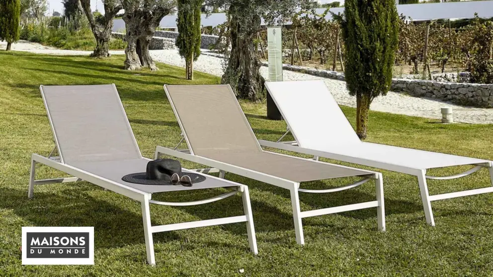 La tumbona de aluminio que no falla arrasa en Maisons Du Monde: c&oacute;moda y no pesa