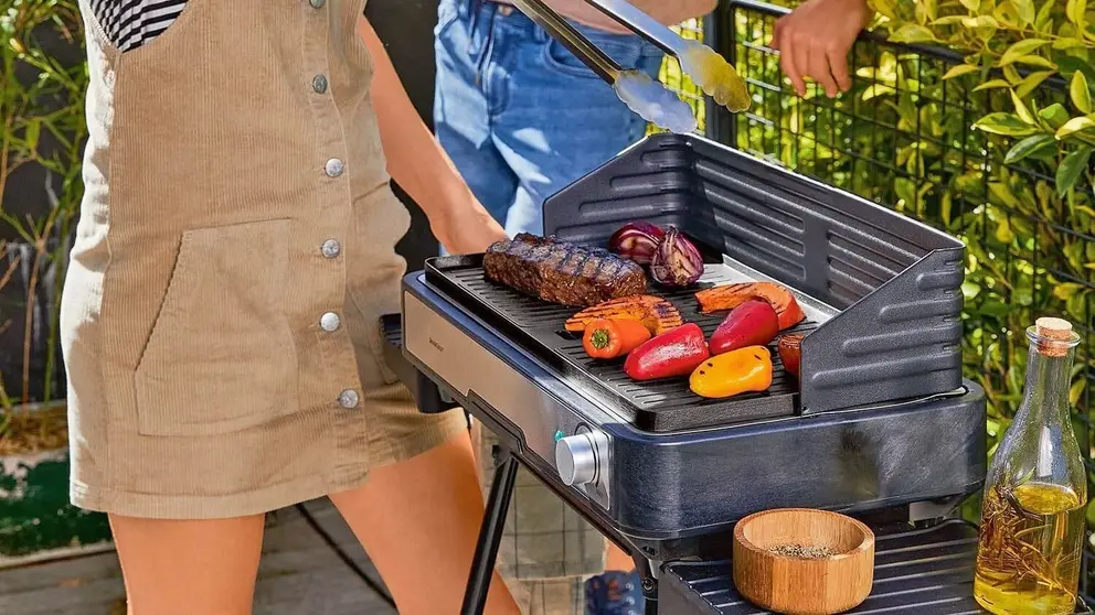 Adi&oacute;s al carb&oacute;n y el gas con la barbacoa (el&eacute;ctrica y de acero) de Lidl: s&oacute;lo 35 euros