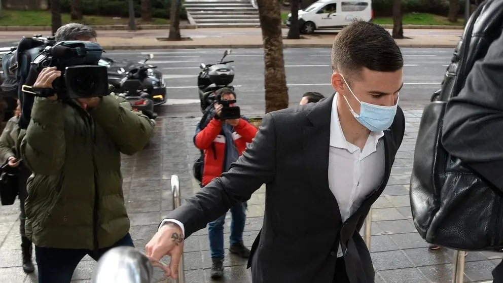 Condenado a 4 a&ntilde;os de prisi&oacute;n el futbolista Santi Mina por abuso sexual en Almer&iacute;a