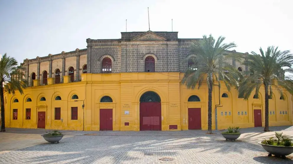 Plaza de Toros de Jerez | Marciano Bre&ntilde;a