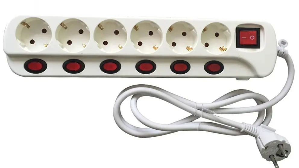 Llega a Leroy Merlin la base de 6 interruptores individuales: m&aacute;s seguro y potencia de 3.680 W