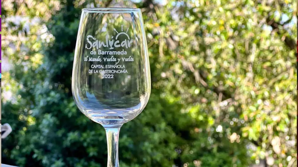 Sanl&uacute;car regalar&aacute; catavinos para brindar en el alumbrado de la Feria de la Manzanilla 2022