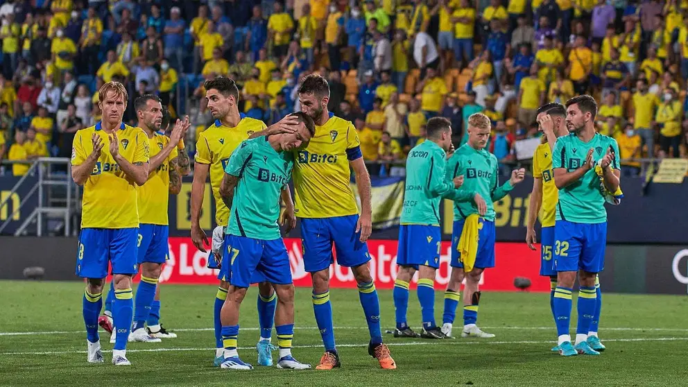 El C&aacute;diz CF afronta un domingo de infarto para seguir en LaLiga | Salvador L&oacute;pez Medina para El MIRA