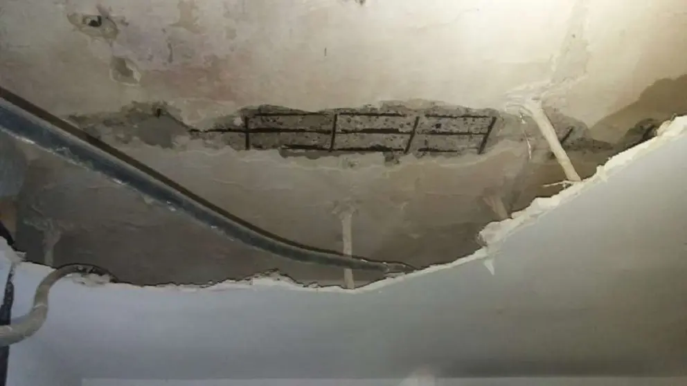 Cae un techo de escayola en una cafeter&iacute;a de Granada