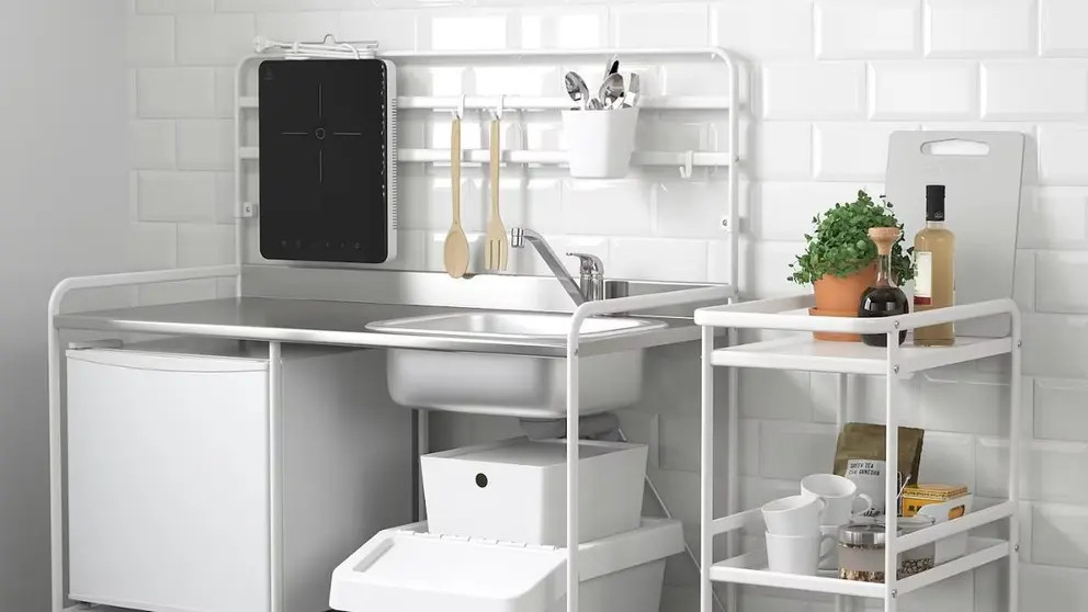 La mini cocina que es perfecta para acompa&ntilde;ar a la lavadora en el lavadero la tiene Ikea