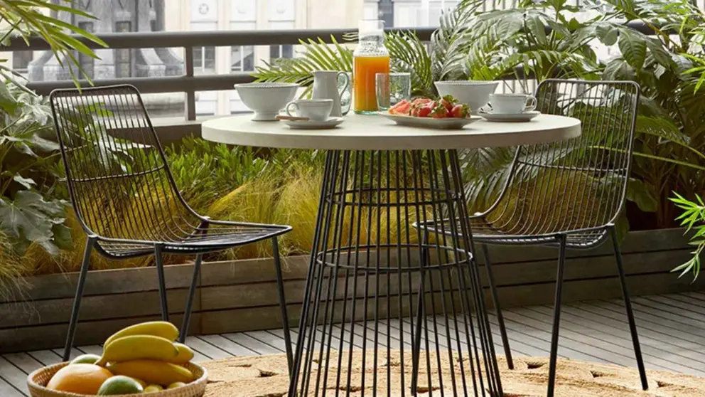 Colecci&oacute;n de balc&oacute;n con mesa Cagliari y silla Garbet El Corte Ingl&eacute;s