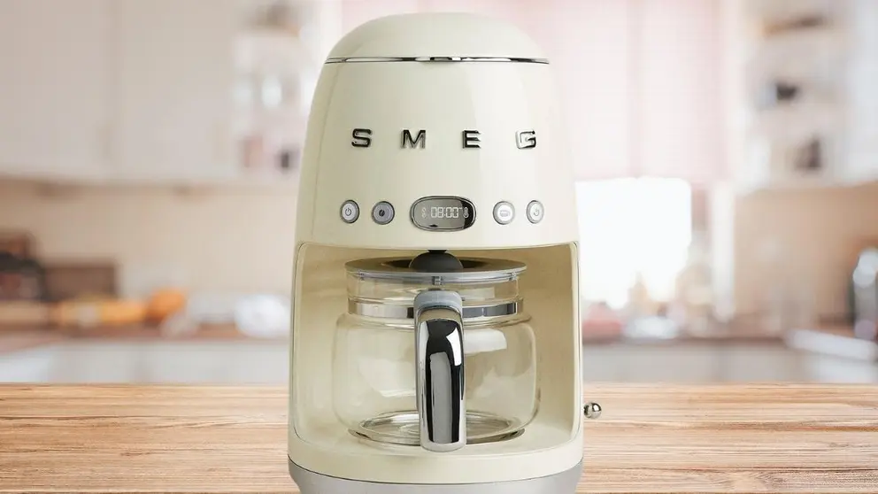 El electrodom&eacute;stico que te traslada a los 60 lo tiene Zara: una cafetera vintage para amantes del caf&eacute;