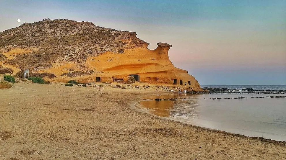 Pillados los autores de la violaci&oacute;n grupal a una mujer en una playa de Almer&iacute;a