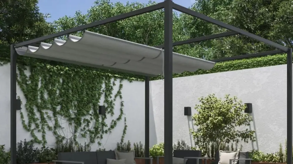 Llega la sombra a porches, patios y jardines con la p&eacute;rgola (acero gris) de Leroy Merlin: 319 euros