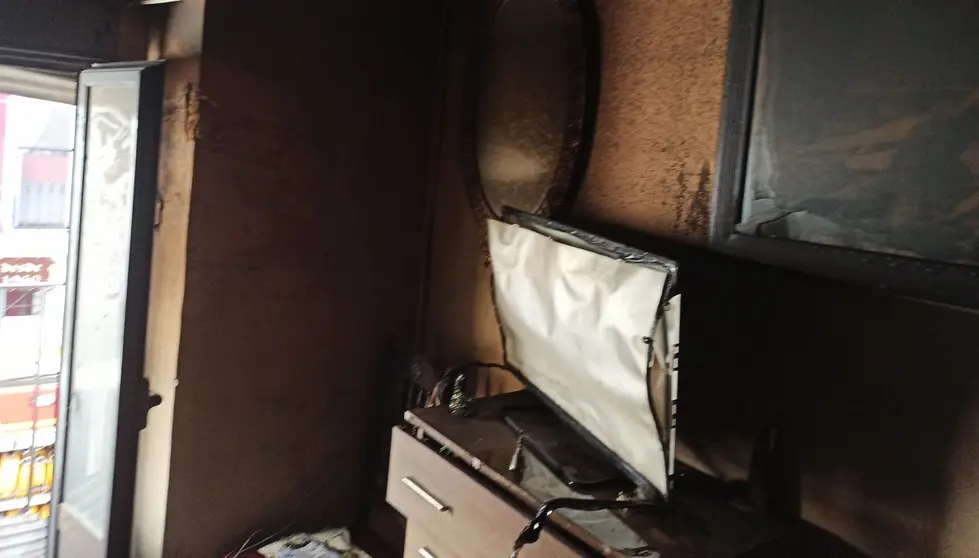 Entra a robar en una casa en Baena y acaba provocando un incendio