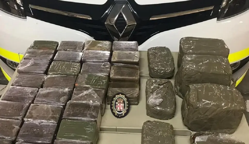 Cae en Motril una organizaci&oacute;n criminal que traficaba con hach&iacute;s con 14 detenidos