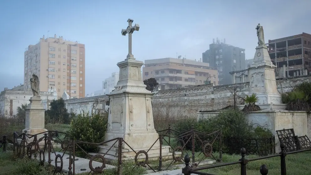 Encuentran un cuerpo con signos de muerte por arma de fuego en C&aacute;diz