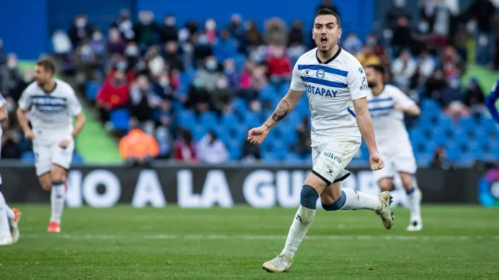 Gonzalo Escalante complet&oacute; una gran segunda vuelta con el Deportivo Alav&eacute;s en LaLiga | LaLiga