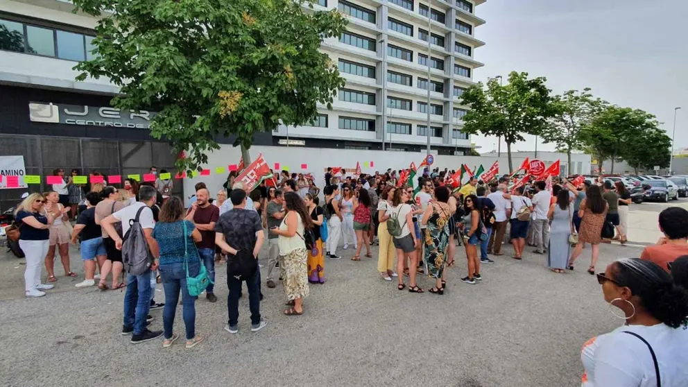 Huelga de Majorel en Jerez | Jes&uacute;s Catal&aacute;n para El MIRA