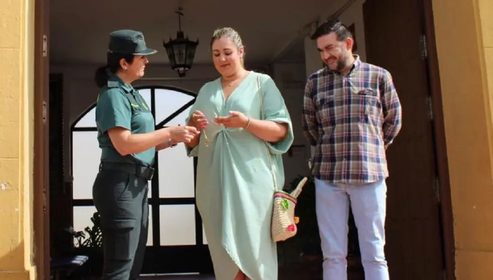 Este el centenario rosario robado a una Virgen de Huelva