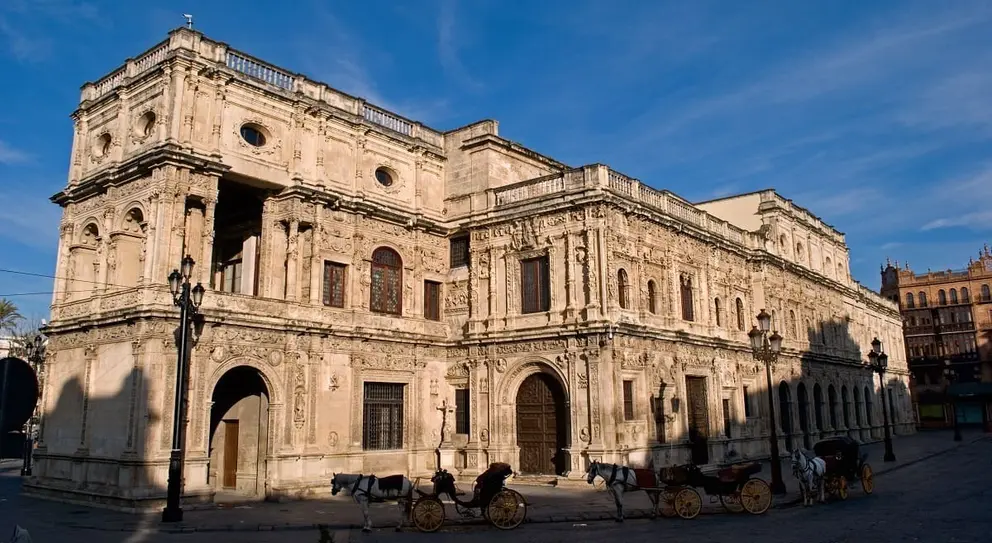 El Ayuntamiento de Sevilla, 'responsable civil' en el brote de listeria vinculado a Magrudis de 2019