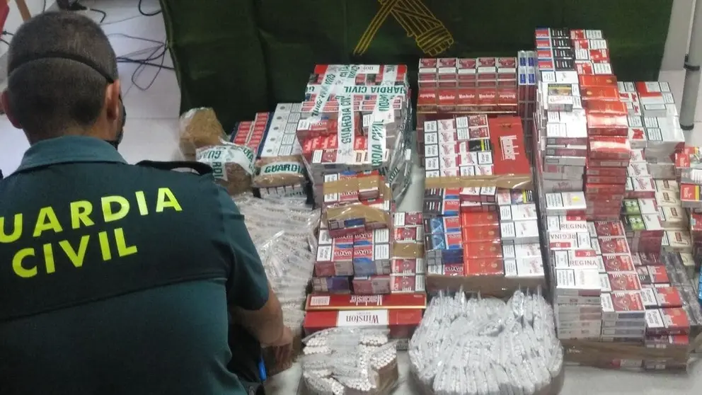 As&iacute; ocultan 880 cajetillas de tabaco de contrabando en un armario de un comercio de Huelva