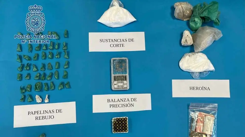 Droga y material intervenido en la calle Nueva de Jerez | Polic&iacute;a Nacional