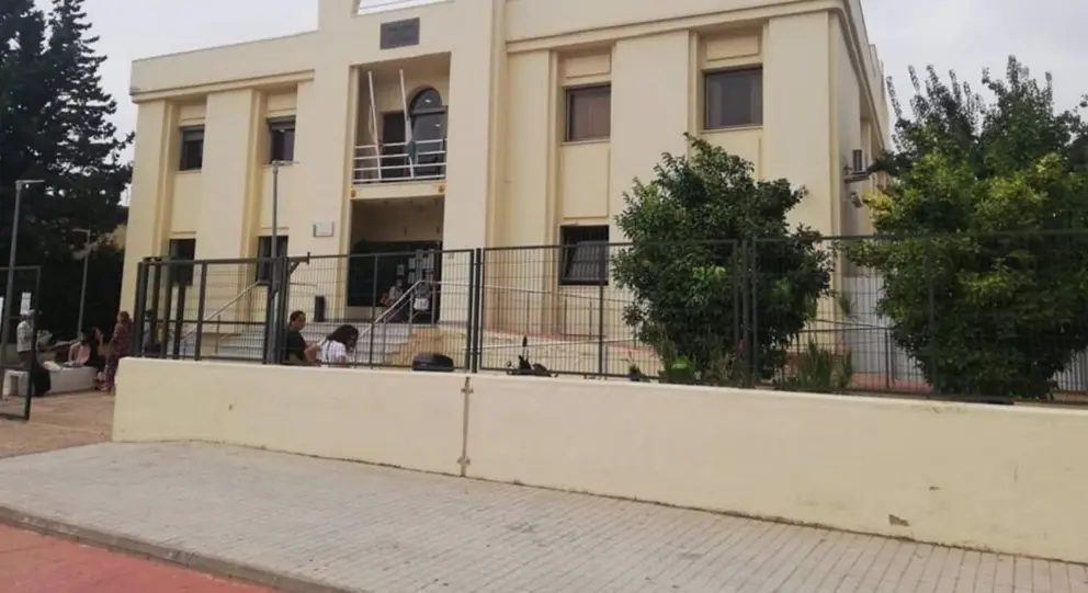 Apu&ntilde;alan a un joven en Cartaya (Huelva). Estas son las consecuencias