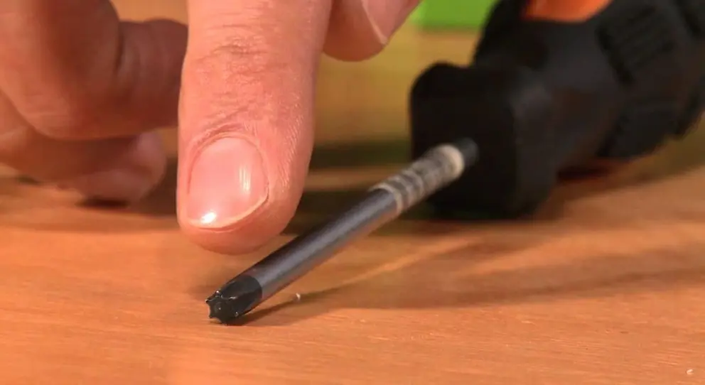 Pelea en Posadas (C&oacute;rdoba). Clava un destornillador en la espalda a un hombre