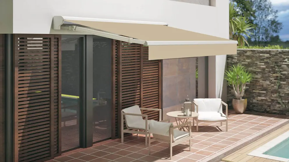 El toldo de 3 x 2 metros para terraza y balc&oacute;n que Leroy Merlin pone con descuentazo