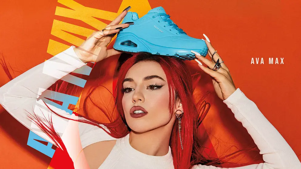 La cantante de pop Ava Max elige estas Skechers para su outfit casual y urbano: 11 colores