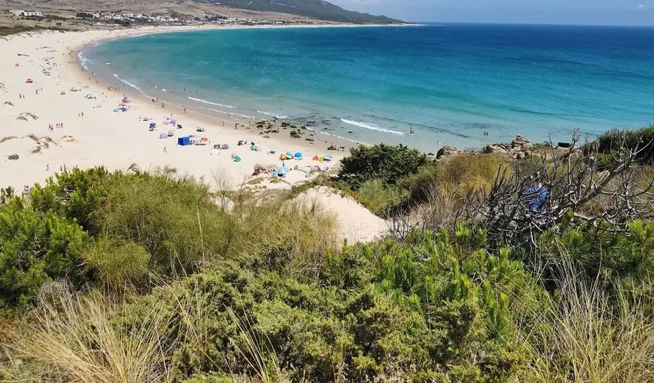 Desaparecen 3 hombres mientras nadaban en una playa de C&aacute;diz