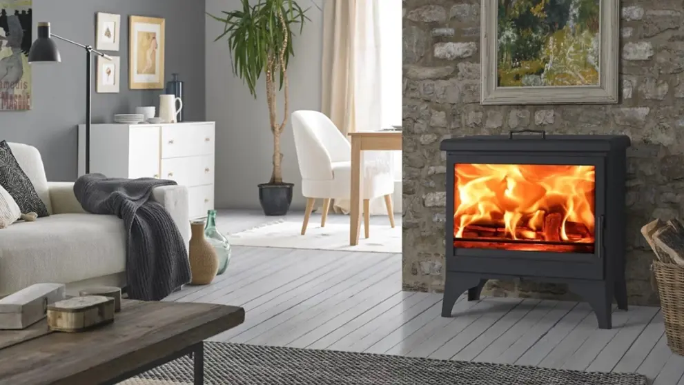 La estufa que nunca m&aacute;s faltar&aacute; en tu sal&oacute;n: te soluciona la vida y est&aacute; en Leroy Merlin