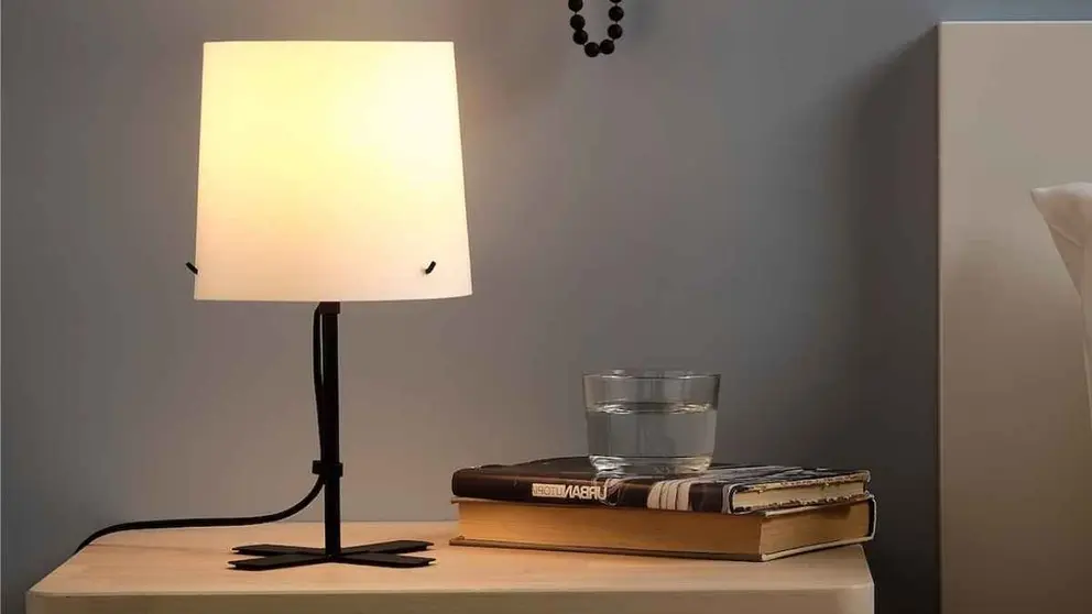 L&aacute;mpara BARLAST de Ikea