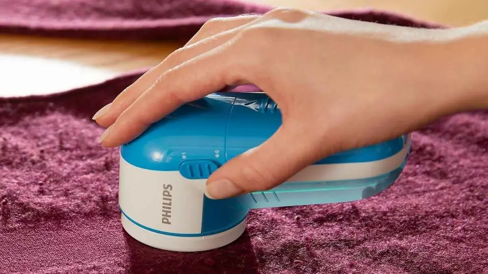 Philips GC026 - Quitapelusas el&eacute;ctrico