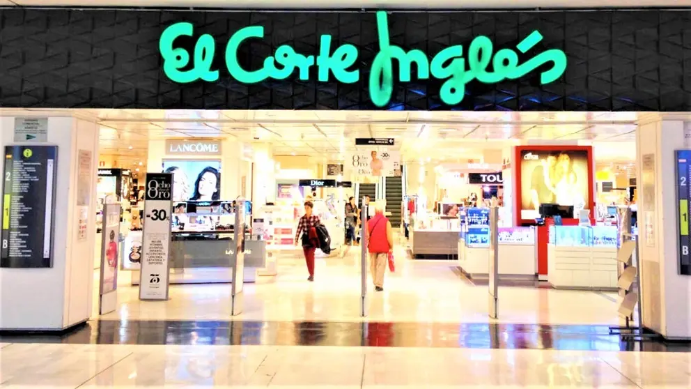 El Corte Ingl&eacute;s tiene la chaqueta Woman viral inspiraci&oacute;n Chanel que no para de agotarse